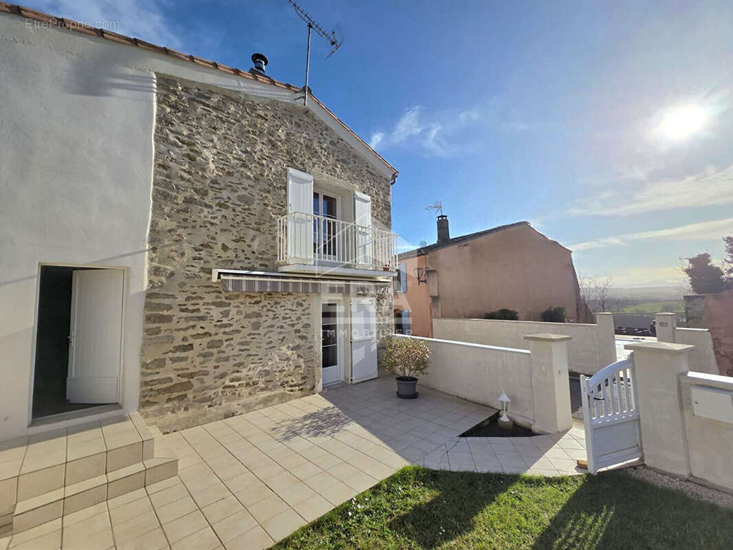 Maison à BELVEZE-DU-RAZES