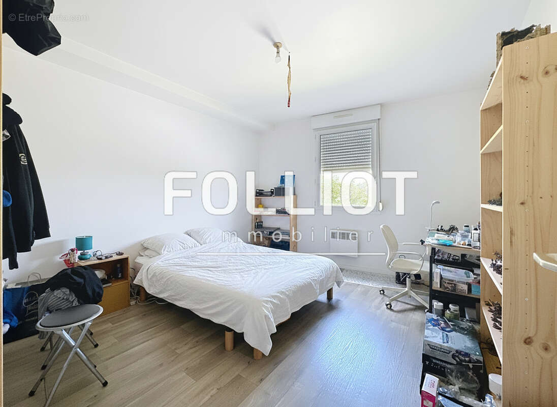 Appartement à DONVILLE-LES-BAINS