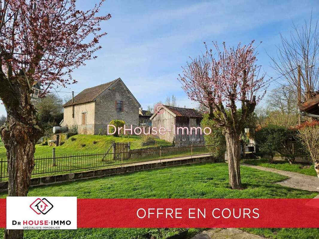 Maison à THENEUILLE