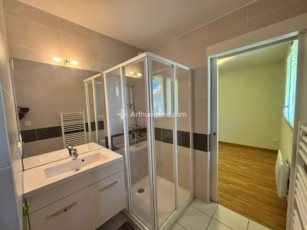 Appartement à EVIAN-LES-BAINS