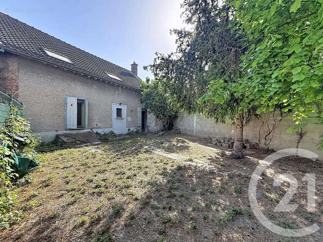Maison 143 m² à Saint-Parres-Aux-Tertres  - photo 4
