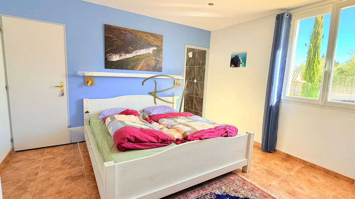 Magnifique maison avec vue exceptionnelle  à Orgnac-l’Aven (Ardèche) - photo 8