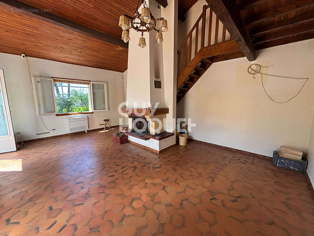 Maison à UCEL