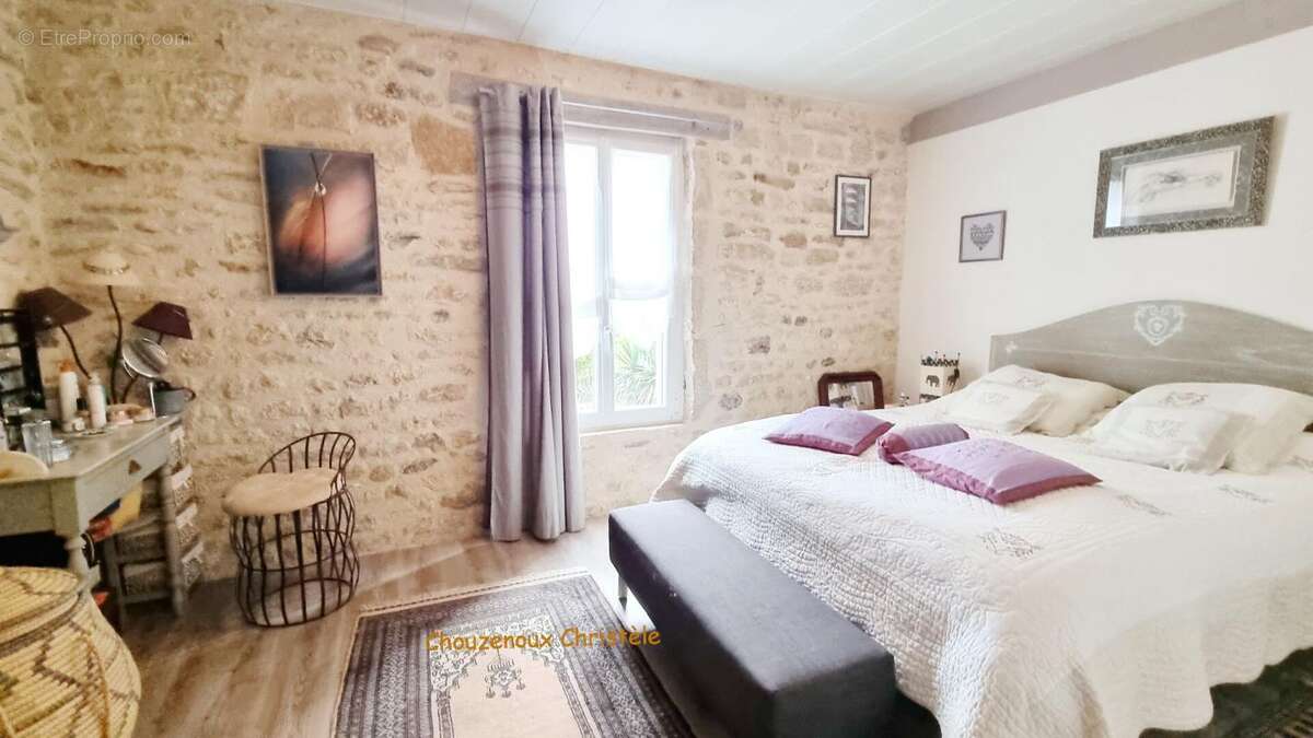 24210 Thenon : maison et 3 Gîtes - photo 6