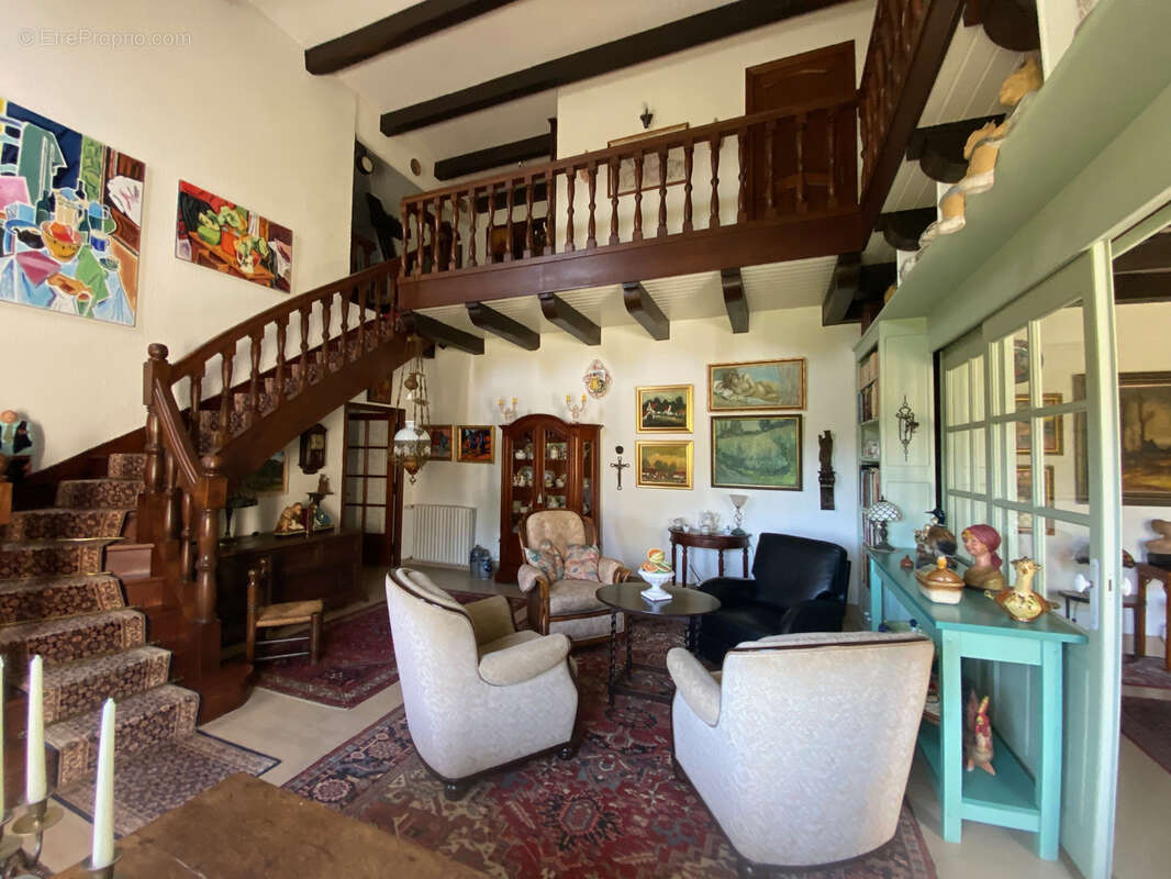 Maison à PUY-L'EVEQUE