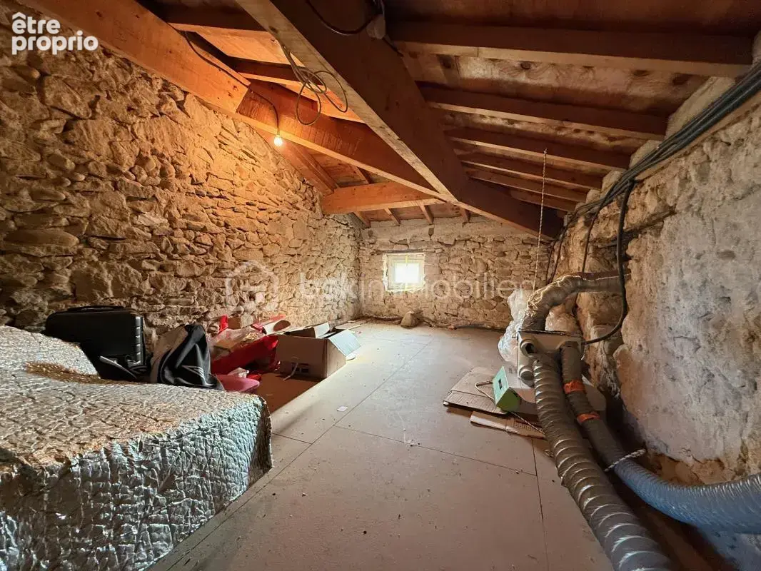 CLÉRIEUX – Maison 176 m² – 4 chambres – Terrain 4 740 m² – Piscine – Dépendances - photo 22