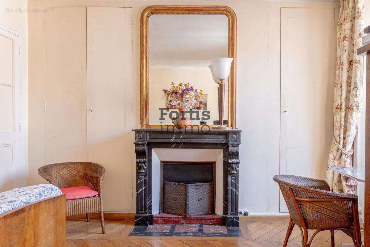 Appartement à PARIS-6E