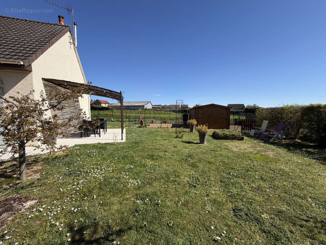 Maison à MONTBARD