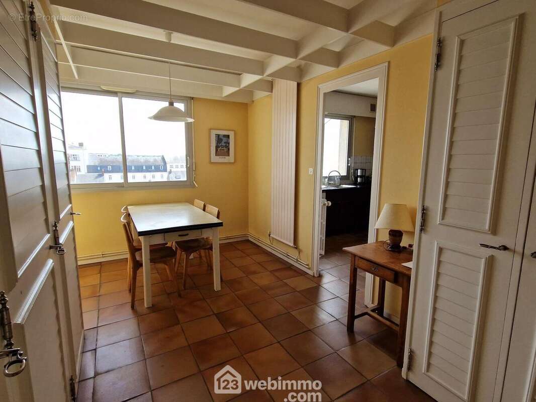 Et espace repas de 15 m² - Appartement à LA ROCHE-SUR-YON