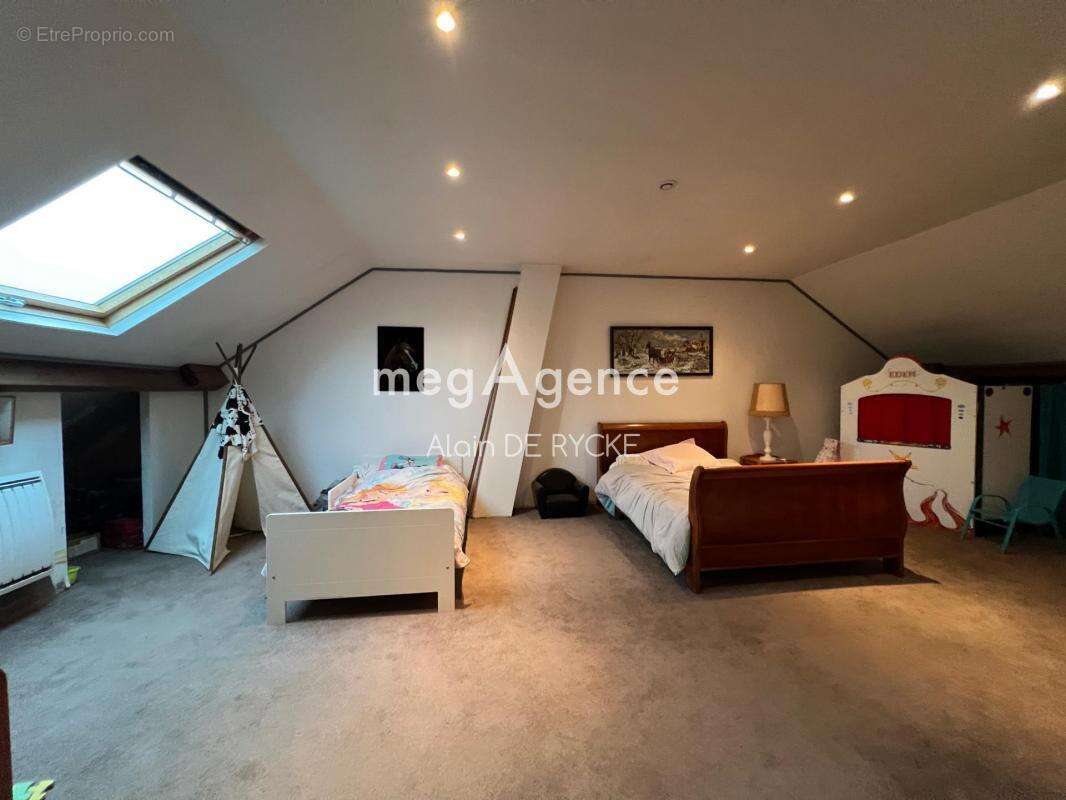 Maison à FONTAINE-LA-GAILLARDE