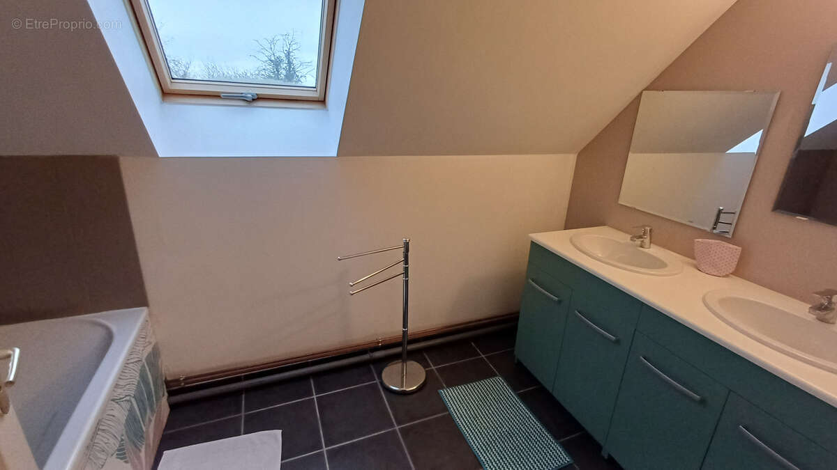 Maison à PERCENEIGE