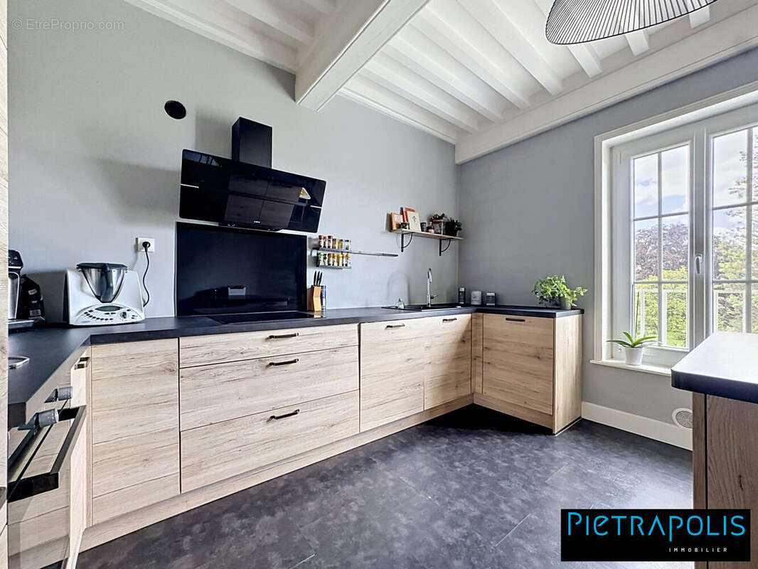 Appartement 152 m² à Pierre-Benite  - photo 8