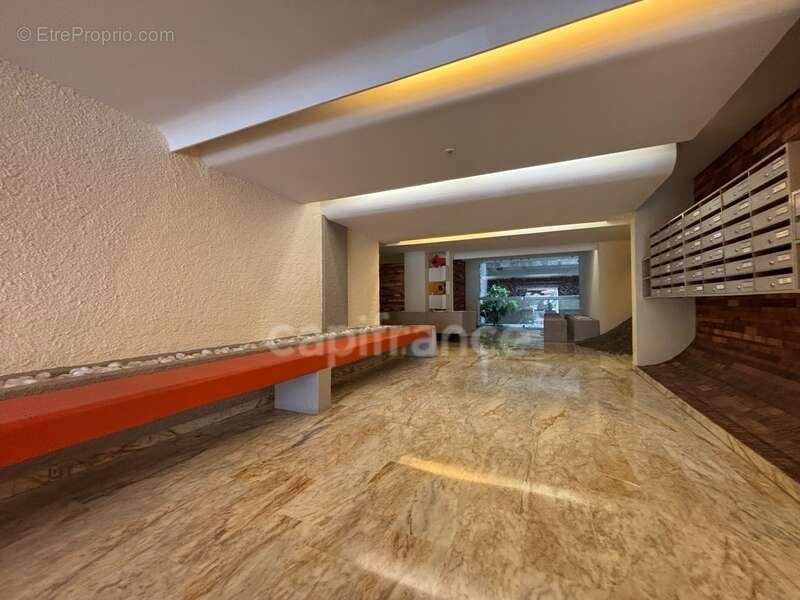 Appartement à LE CANNET