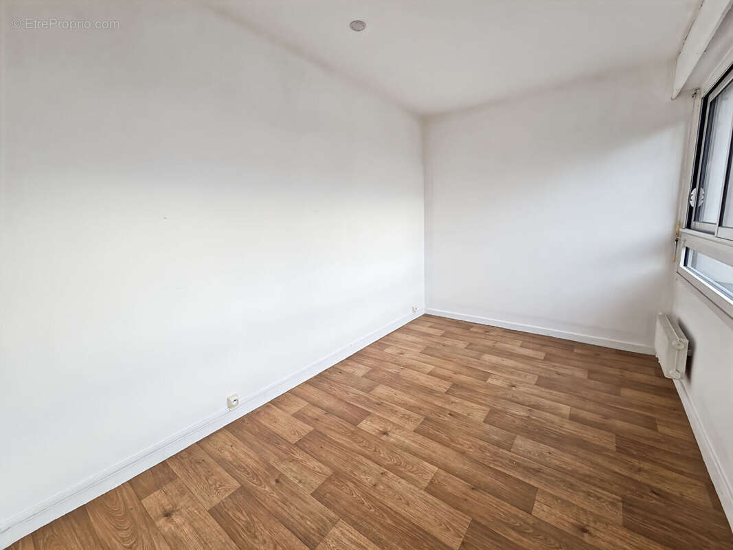 Appartement à VERRIERES-LE-BUISSON