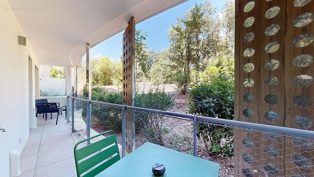 Appartement à MARSEILLE-8E
