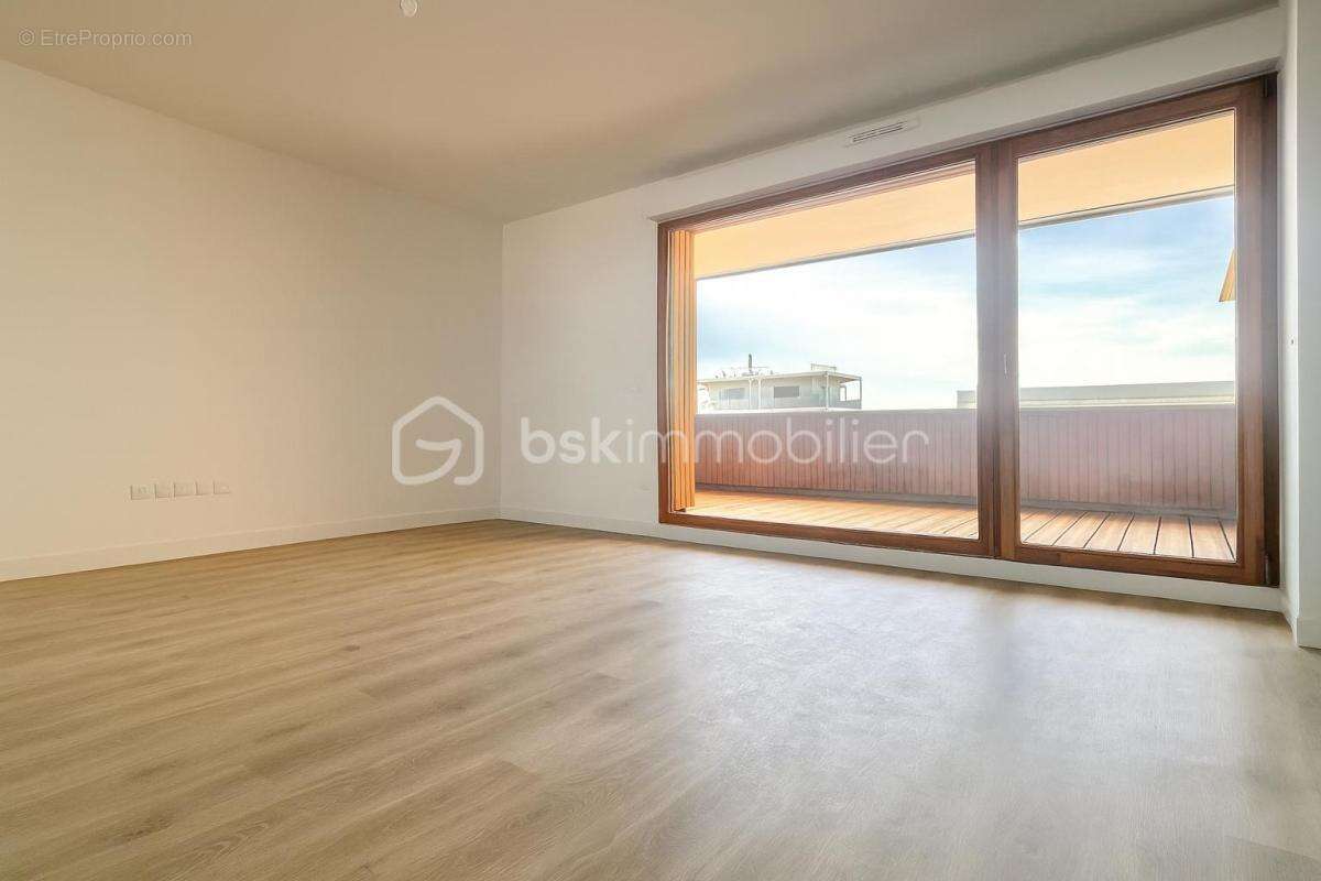 Appartement à BUSSY-SAINT-GEORGES