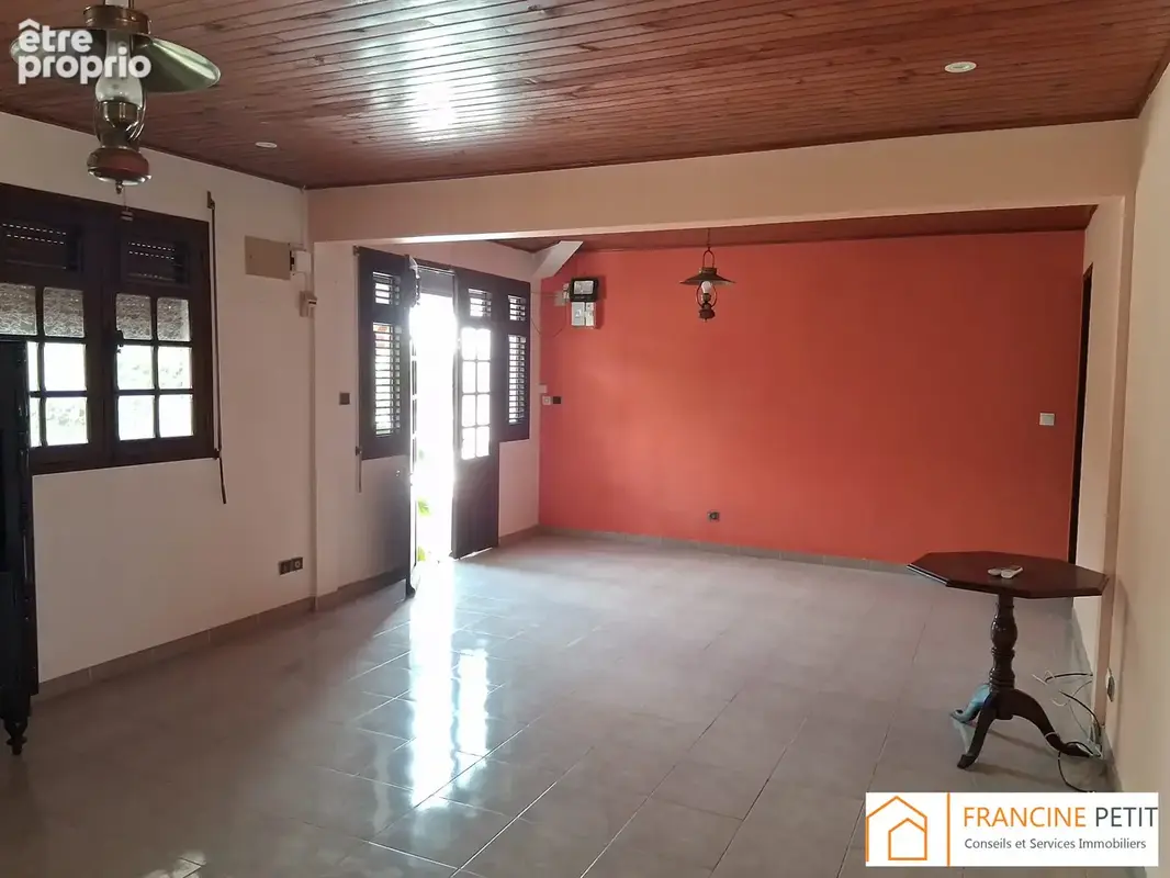 Maison 160 m² à Schoelcher  - photo 3