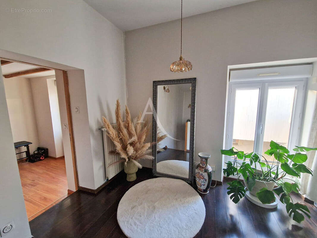 Maison à MONTREUIL-BELLAY