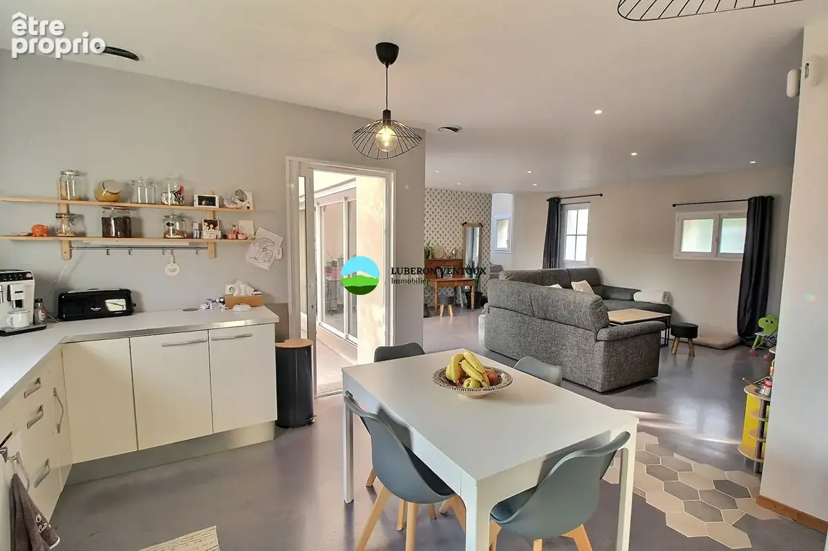 Maison de 150 m², terrasse, grand garage et vue exceptionnelle sur le Mont Ventoux. - photo 7