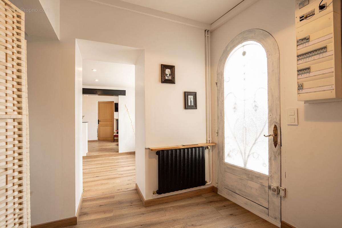 Maison à CONTRES