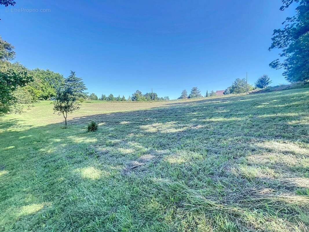 Terrain à COUX-ET-BIGAROQUE