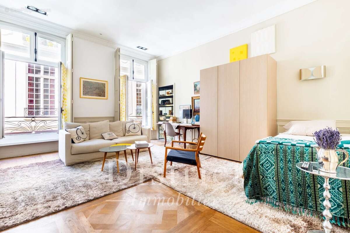 Appartement à PARIS-4E