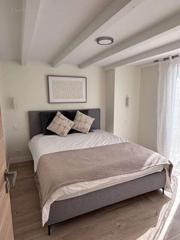 Appartement à MANDELIEU-LA-NAPOULE