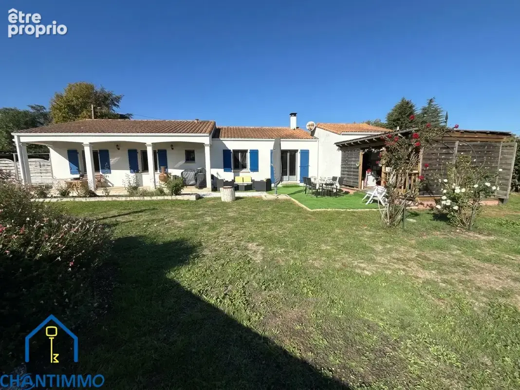 Pavillon de plain pied avec piscine couverte - photo 21