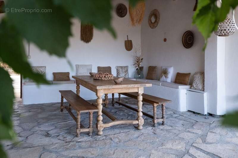 Propriété de caractère avec piscine et gîtes – Art de vivre en Provence - photo 24