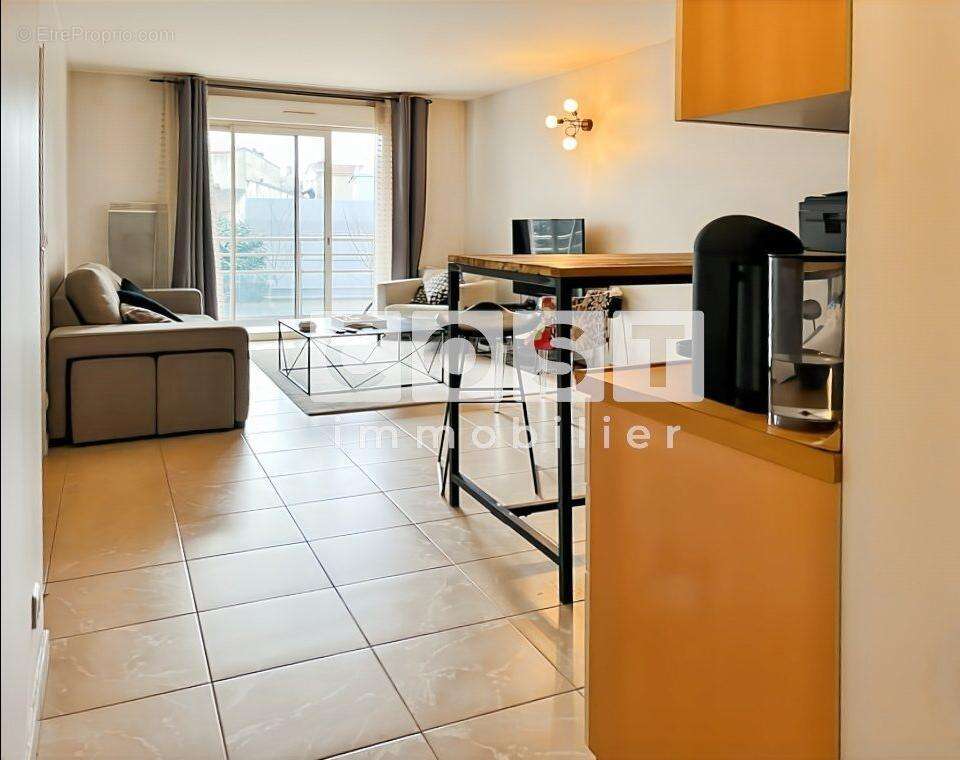 Appartement à ASNIERES-SUR-SEINE