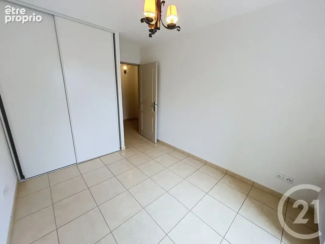 Appartement 3 pièces 74 m² à vendre à Elne (66200) - photo 9