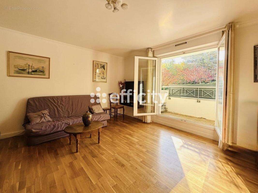 Appartement à CHATILLON