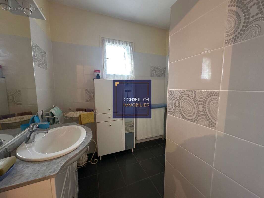 Maison à SAINTE-FOY-LES-LYON