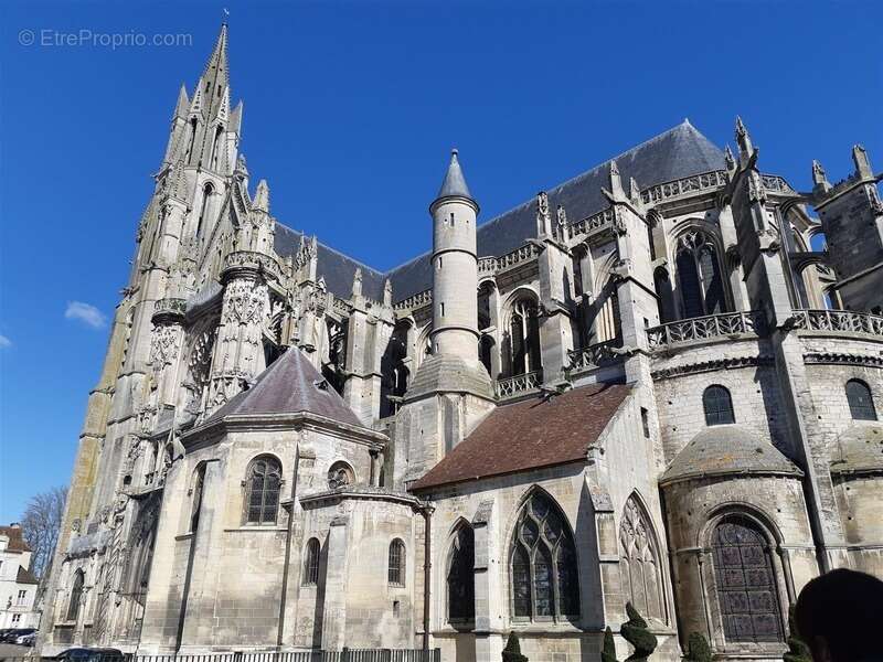 Terrain à SENLIS