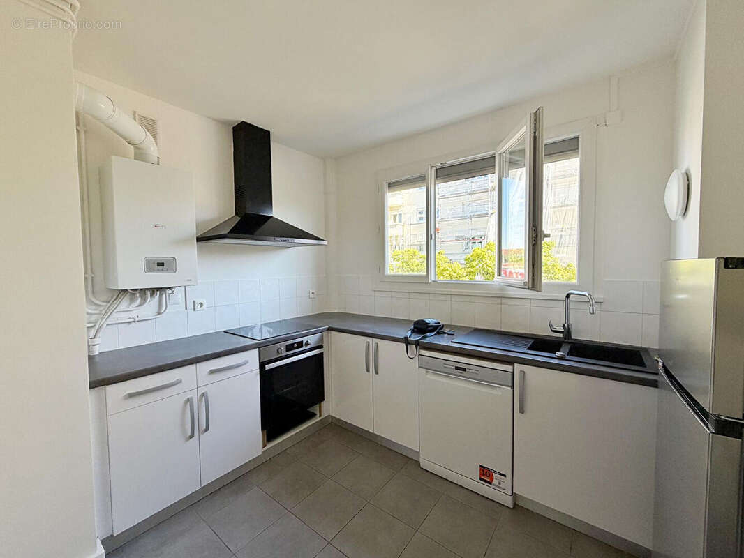 Appartement à NANTERRE
