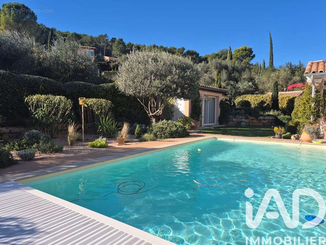 Photo 3 - Maison à COTIGNAC