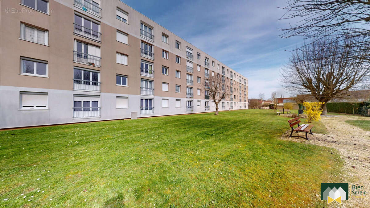 Appartement à MAINVILLIERS