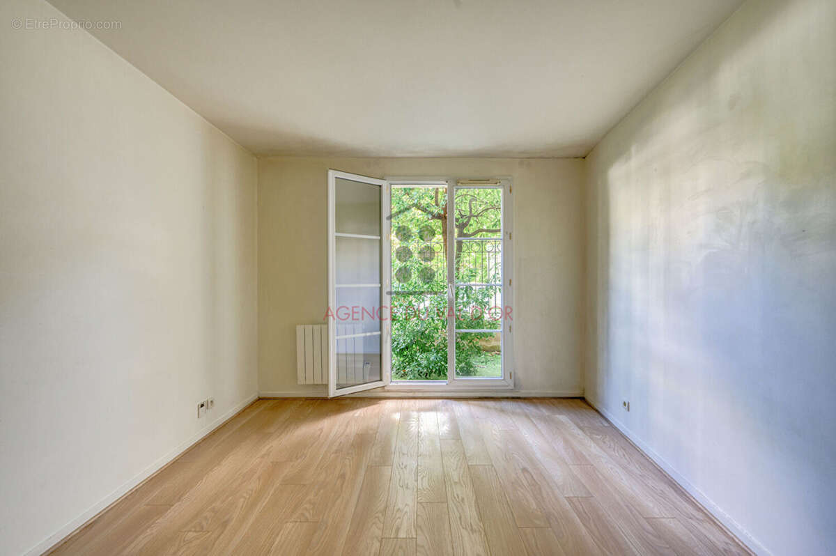 Appartement à SURESNES