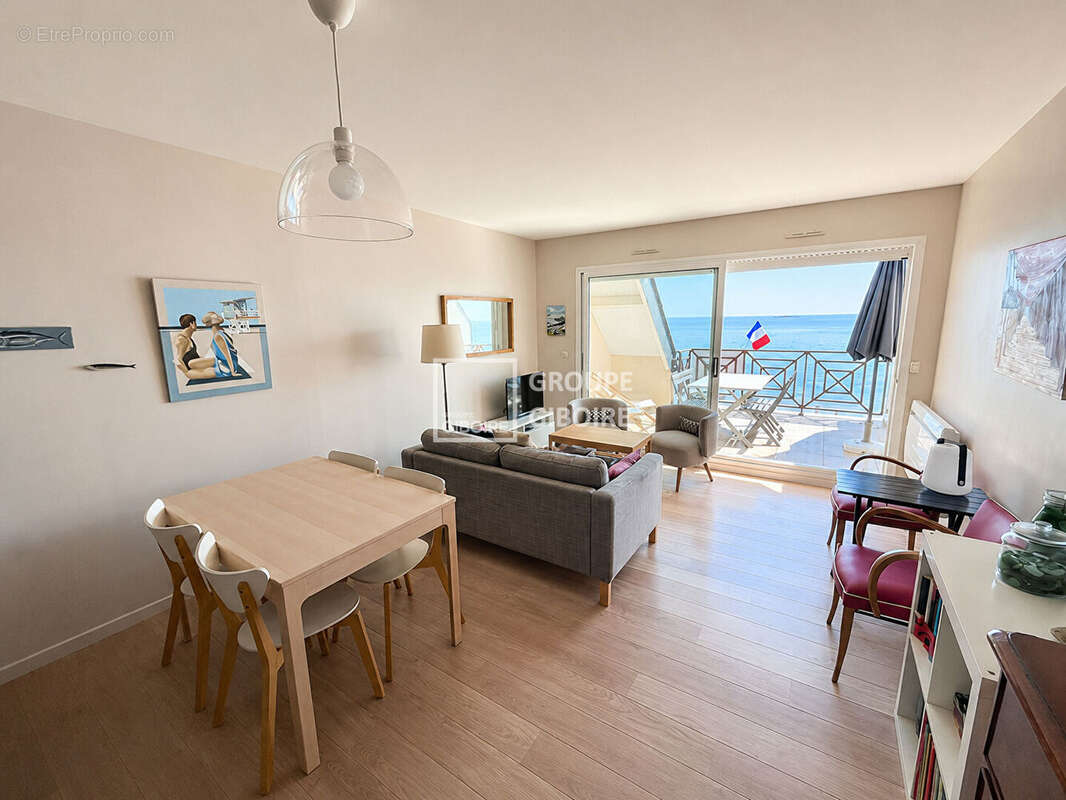 A vendre - agence giboire- appartement 4 pieces en duplex avec vue mer pornichet - photo 2
