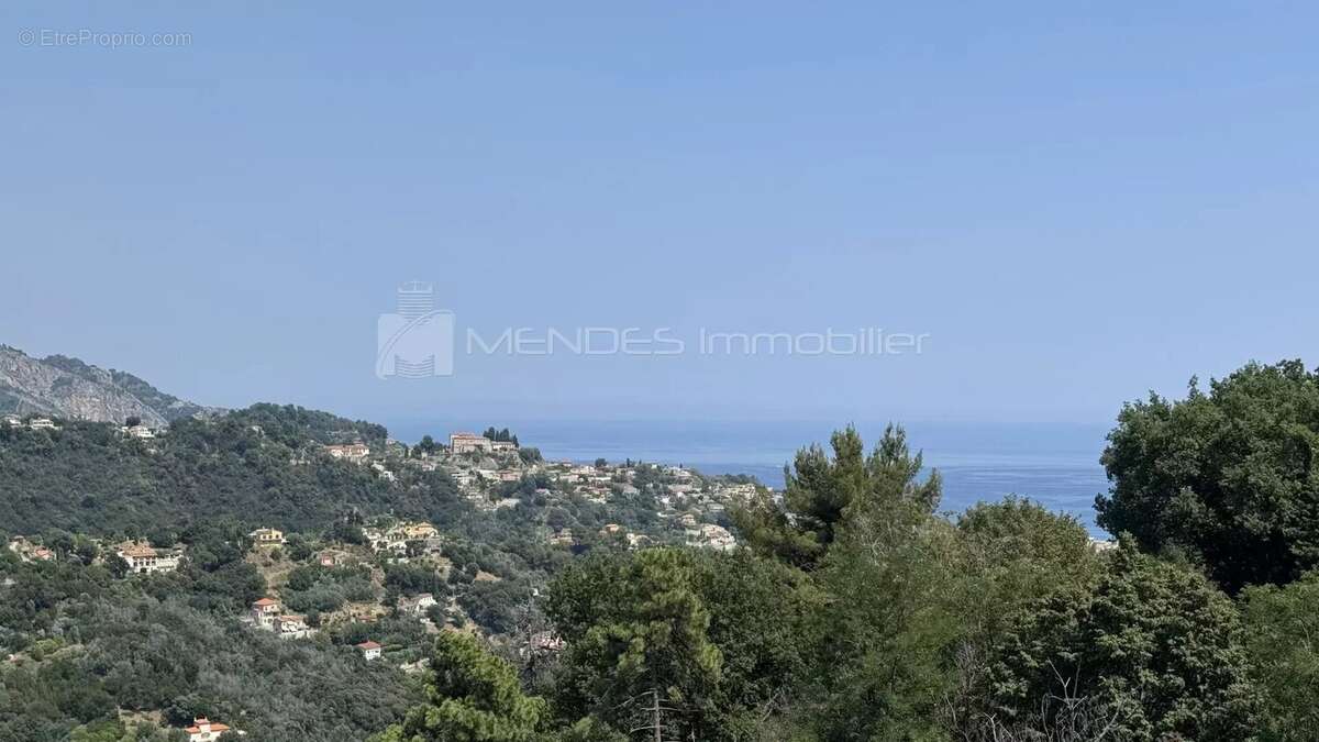 Maison a renover entierement avec terrain proche menton - photo 6