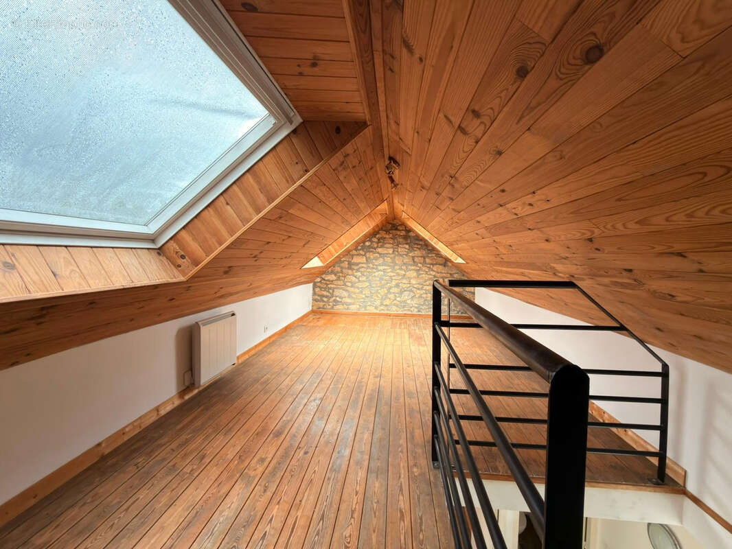 Maison à KERNOUES