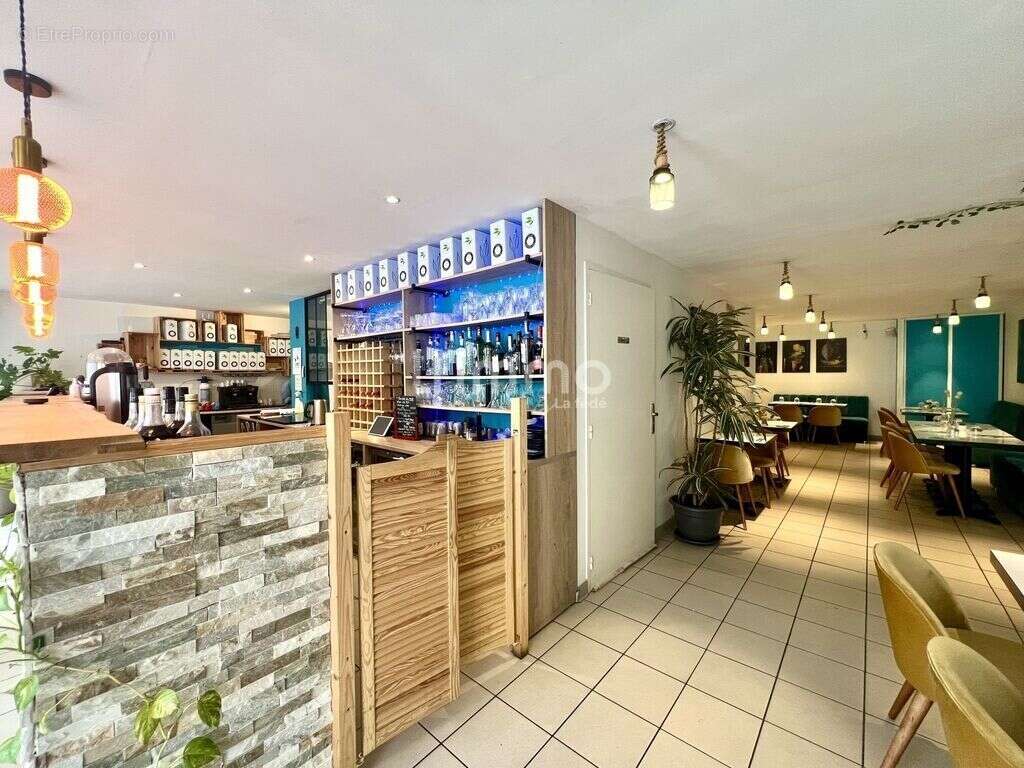 Fond de commerce 129m² - hyper centre Pessac - photo 3
