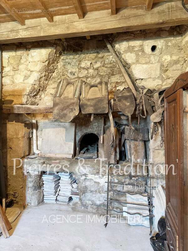 Appartement à OPPEDE