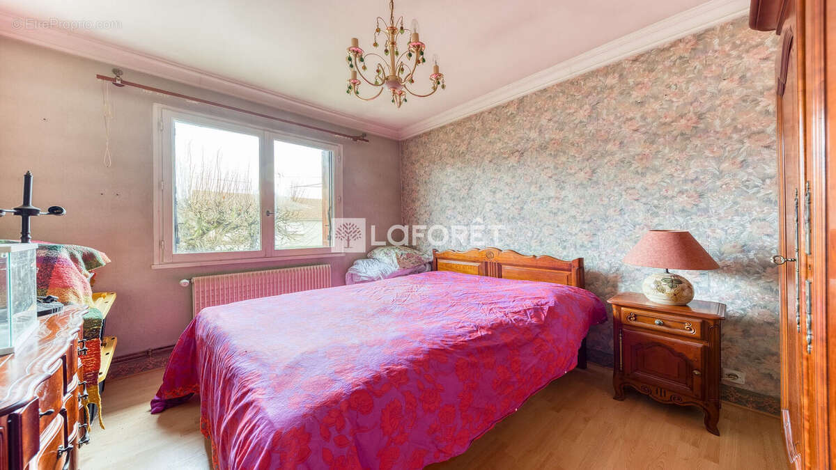 Maison à ROISSY-EN-BRIE