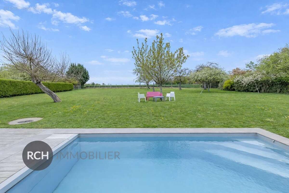 Maison à MONTFORT-L'AMAURY