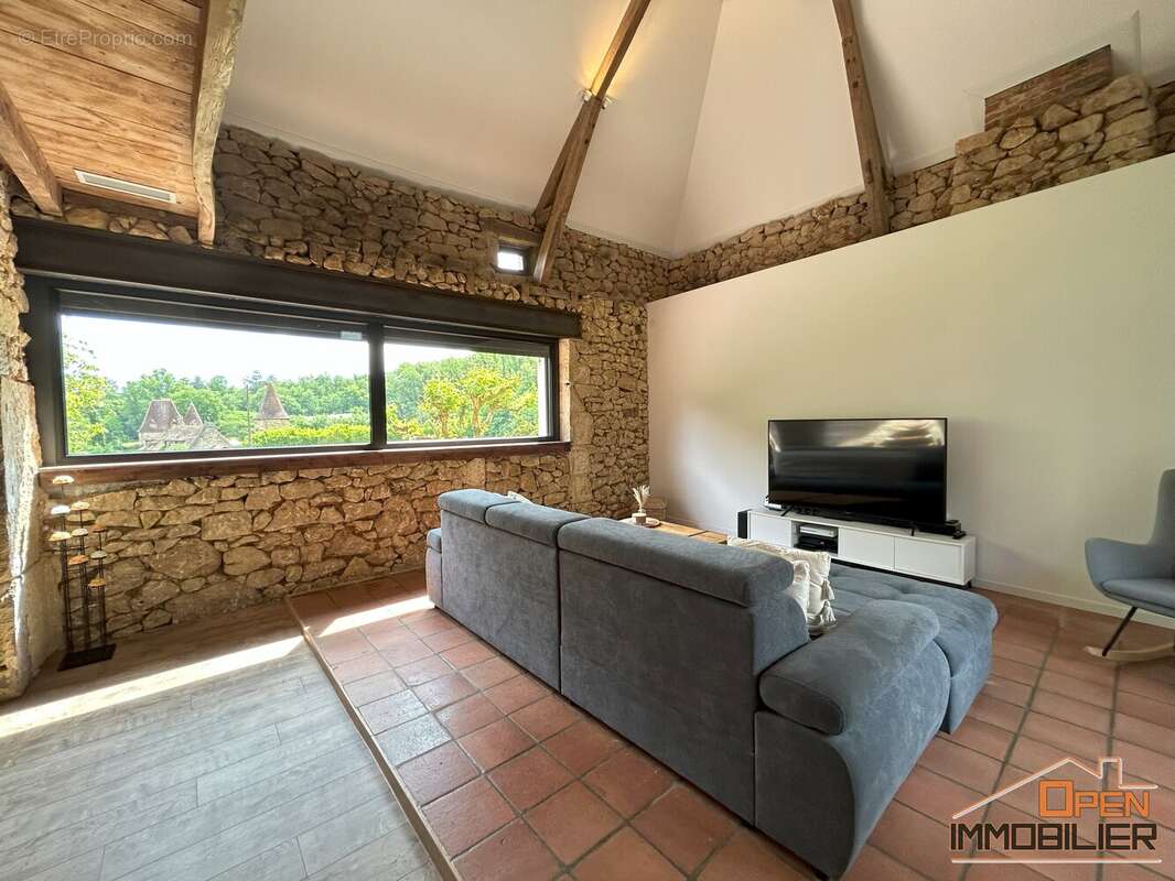 Maison 161 m² à Milhac  - photo 414