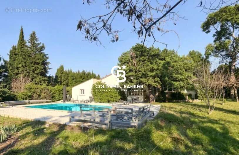 Maison à BAGNOLS-EN-FORET