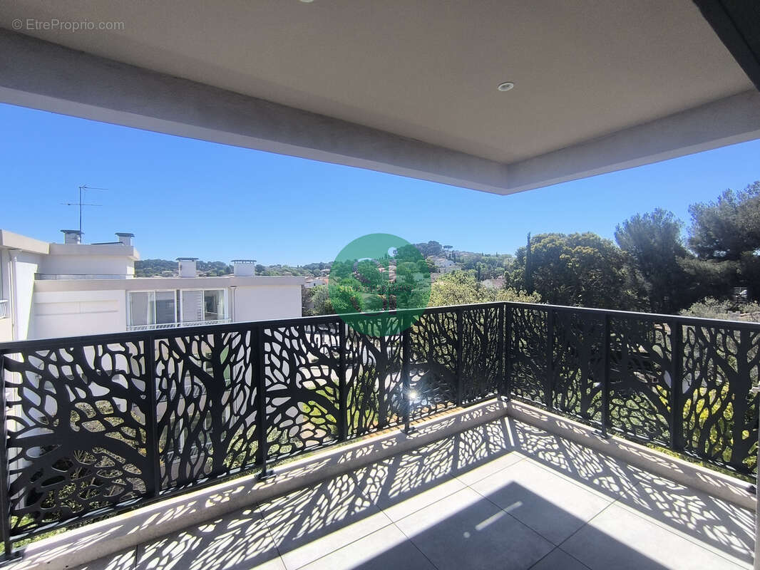 Appartement à SIX-FOURS-LES-PLAGES
