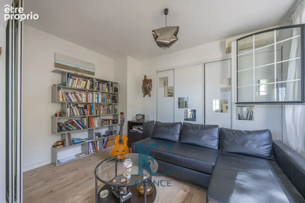 Appartement T3 de 59 m2 à proximité plages et port - photo 4