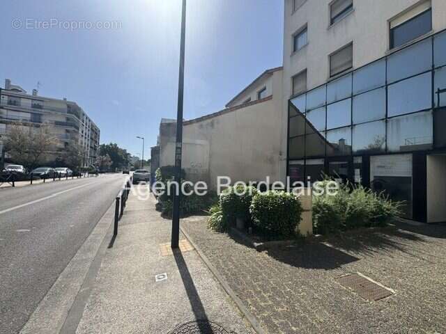 Autre à BORDEAUX